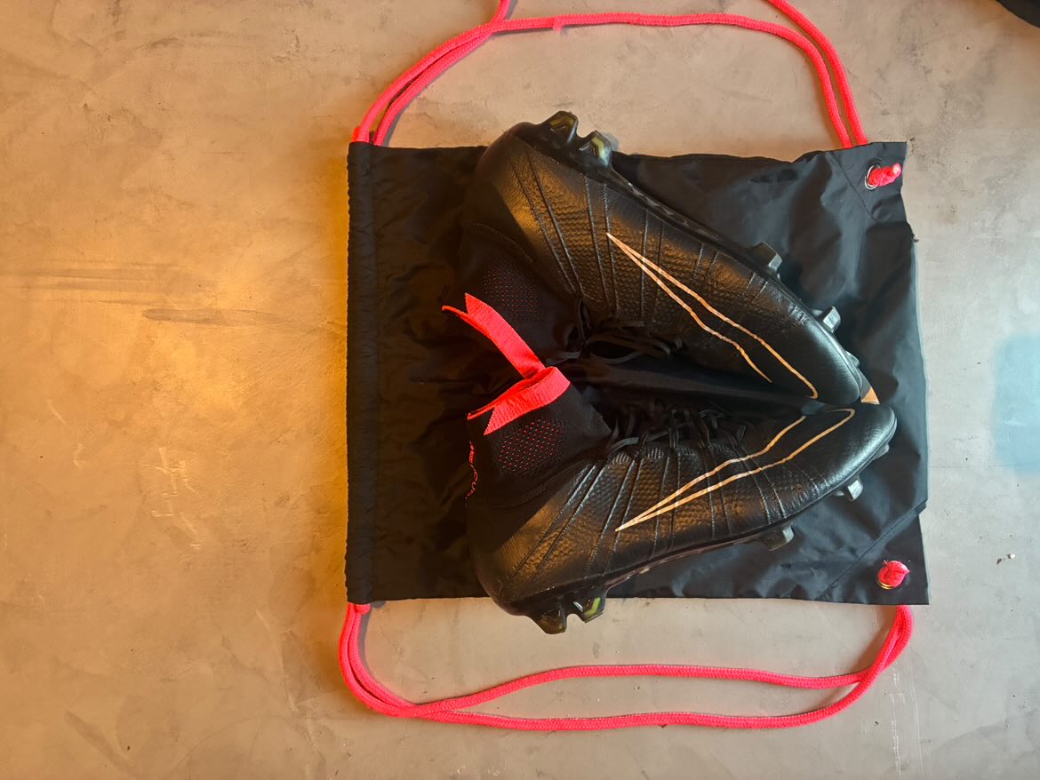 Nike Mercurial Superfly og Nike mercurial sg